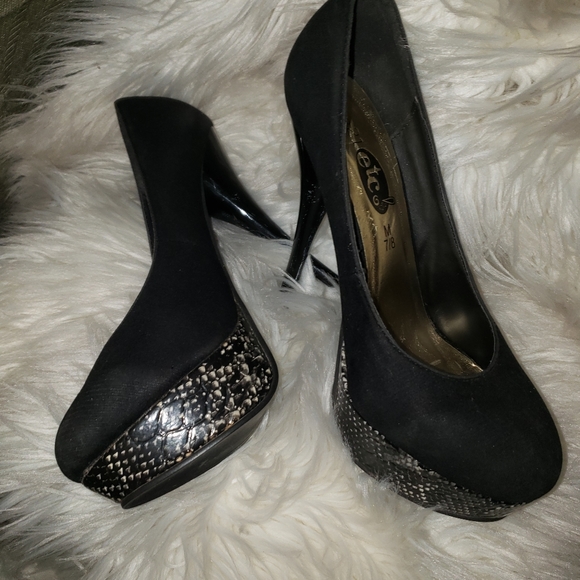 Stilettos - Picture 4 of 7